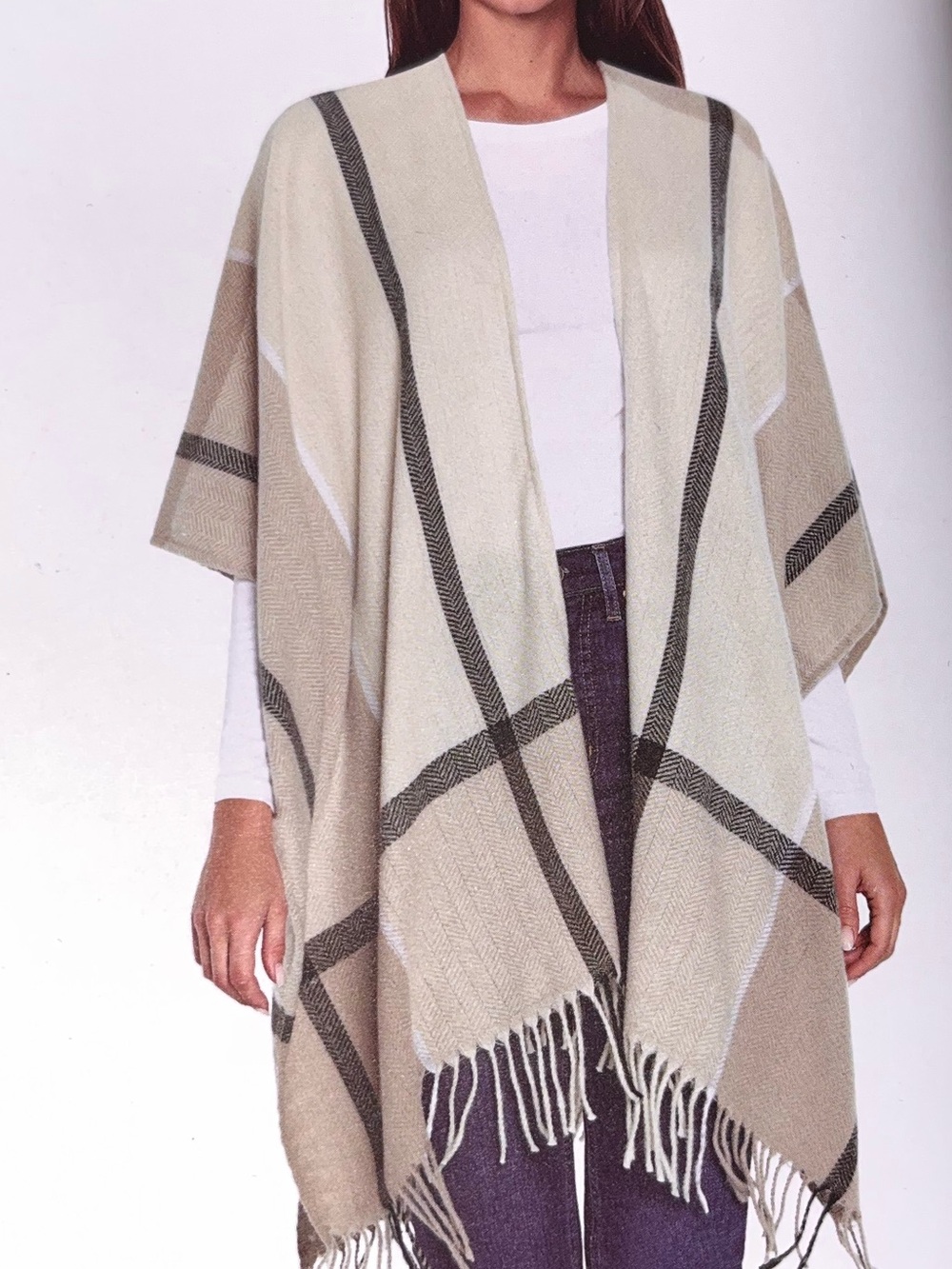 Three Dots Cream Wrap with Dark Gray Stripe